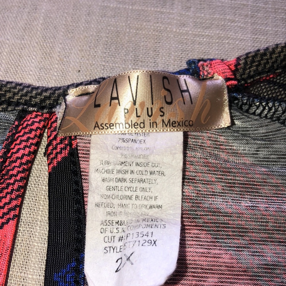 Lavish - Picture 3 of 4